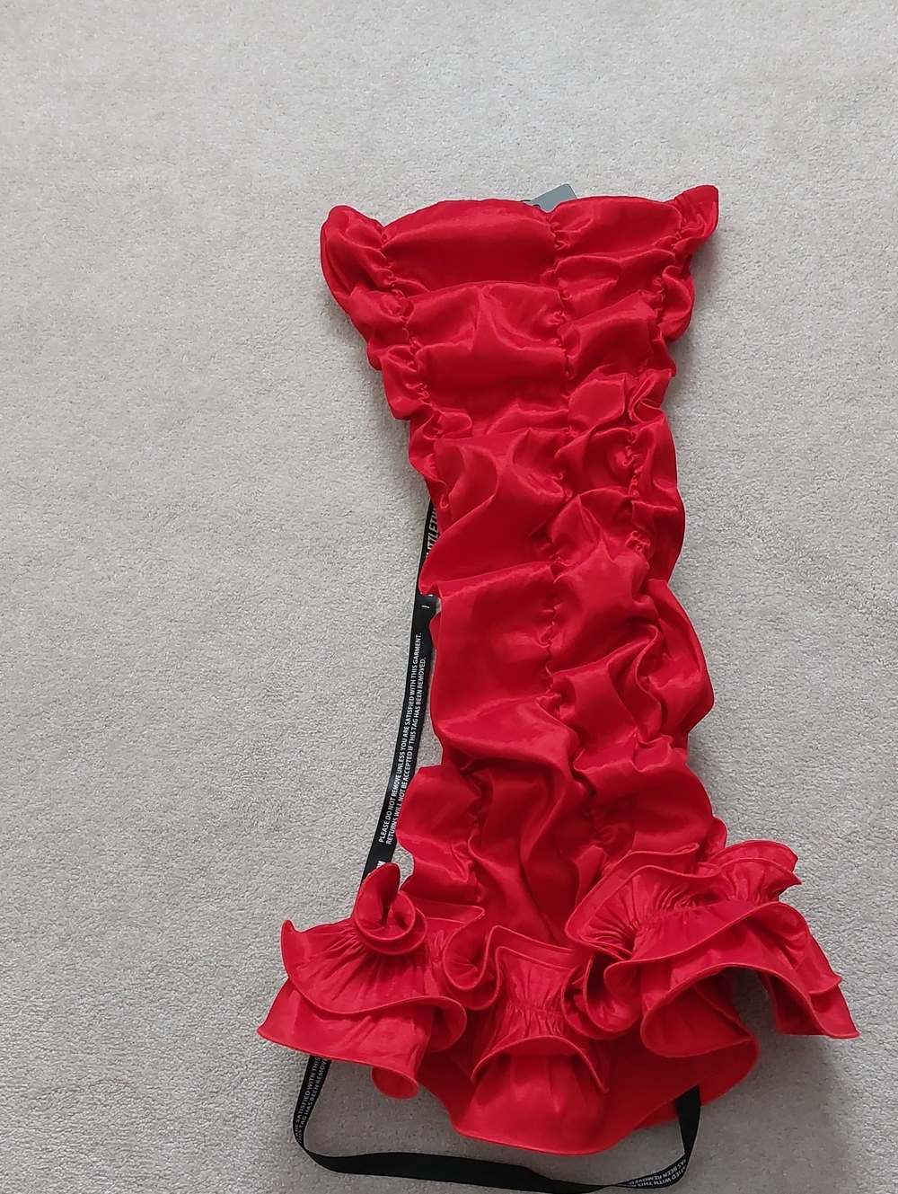 PrettyLittleThing Red Ruched Mini Dress with Ruffle Hem - Picture 2 of 2